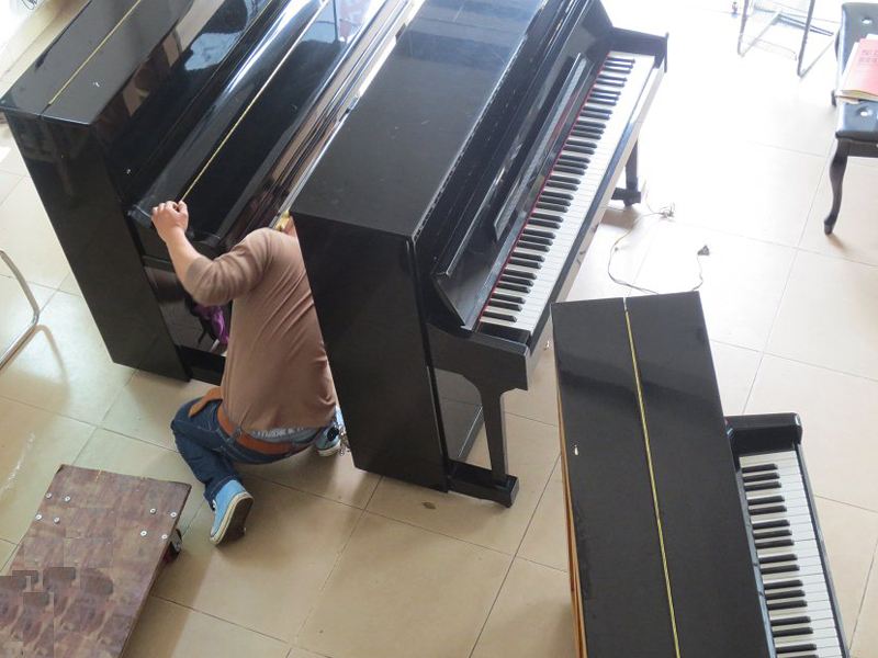 青冈县搬钢琴
